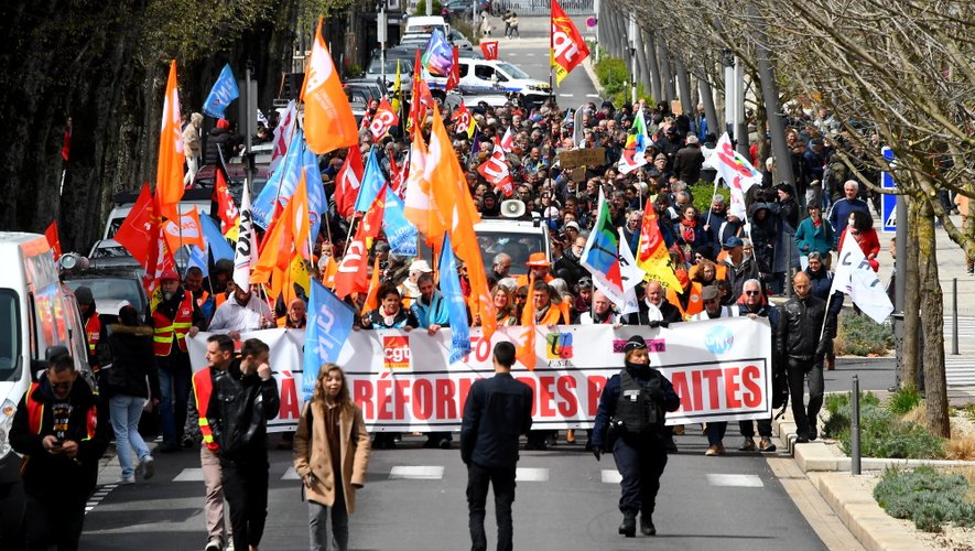 Plus d'un millier de manifestants ont défilé à Rodez.
