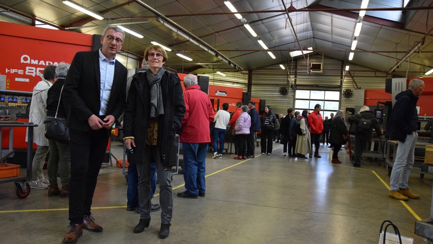 Patrick Plegat, directeur adjoint de l’ésat, et Christine Tailhades, présidente de la fondation Optéo, ont accueilli plusieurs centainesde visiteurs à Clairvaux, mercredi 12 avril.