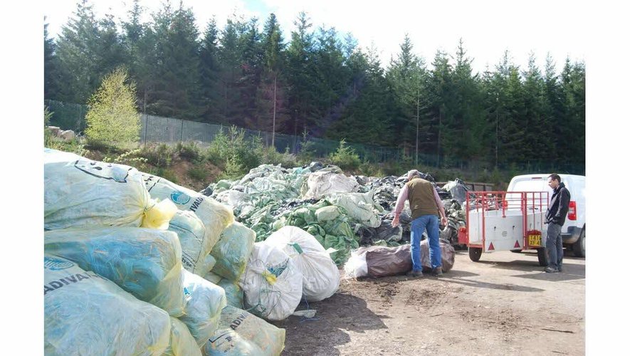 La collecte des plastiques agricoles  est réglementée.