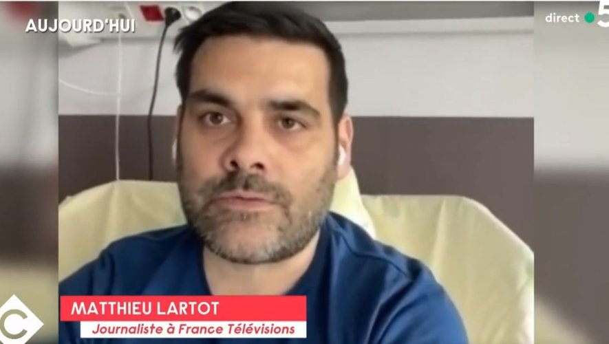 Matthieu Lartot, actuellement hospitalisé, était en direct sur le plateau de "C à vous" ce mardi 25 avril.