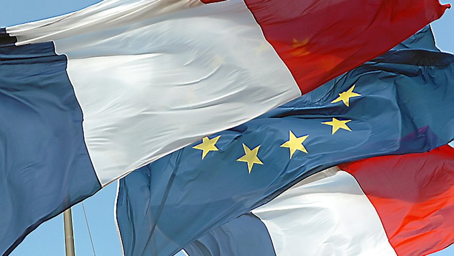Verra-t-on bientôt le drapeau européen sur le fronton des mairies ?