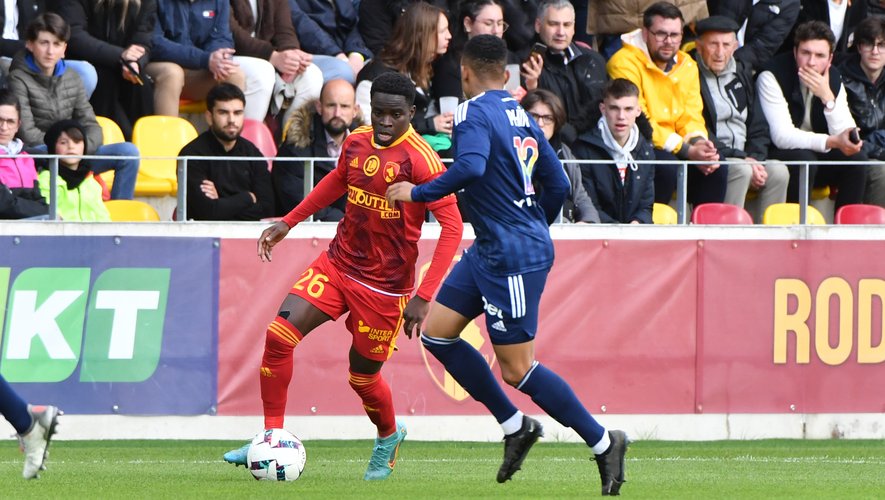 Younoussa et les Aveyronnais font face au Paris FC ce samedi soir.