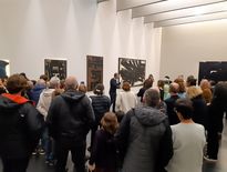 Beaucoup de monde au musée Soulages, samedi soir, pour la Nuit des musées...