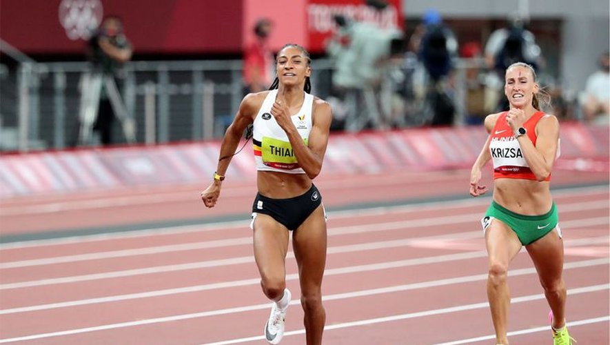 La Belge Nafissatou Thiam, double championne olympique d'heptathlon a déclaré : "Je ne suis même pas sûre que ma famille pourra venir me voir tellement c'est cher"