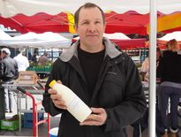 Jérôme Ratier annonce la production prochaine de yaourt à base de lait fermier.