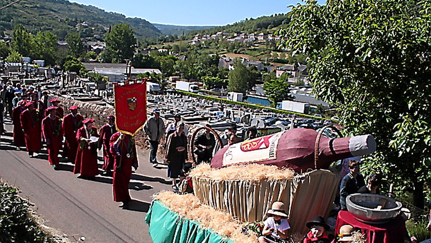 Procession, intronisations… C’est la grande fête de la Saint-Bourrou à Marcillac.