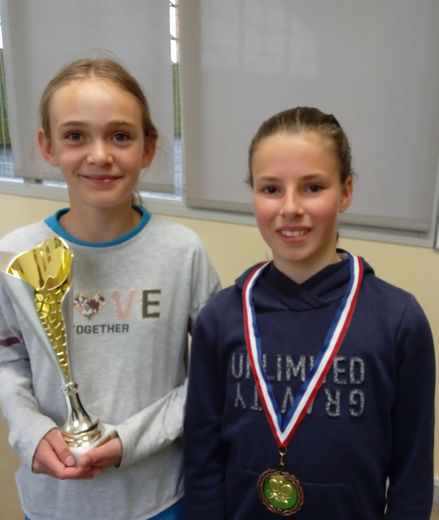 Lise qui a remporté le titre de championne d’Aveyron en 11-12 ans filles.