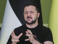 Kyiv a nié être à l'origine d'une attaque dans le Donbass près du territoire russe.