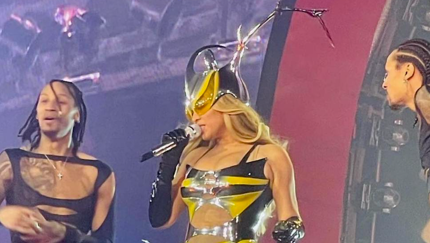 Beyoncé, tournée mondiale en insecte avec des gants de Millau.