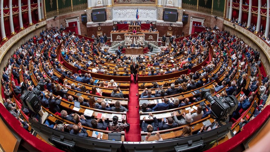 La Nupes va déposer une motion de censure, les débats sont attendus à 16 heures en Assemblée nationale.