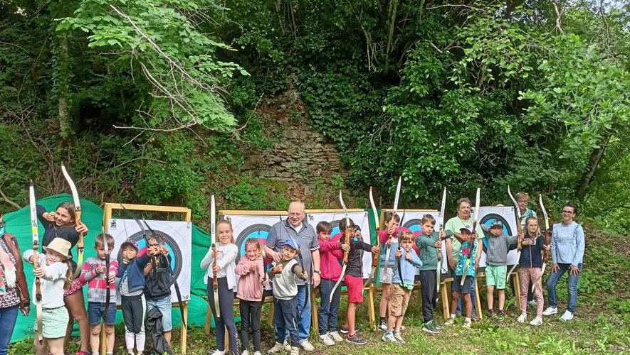 Atelier sportif avec  les bénévoles club d’archer "Luc-prim’arc"