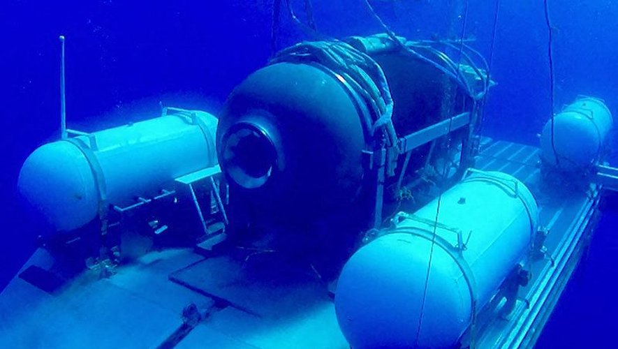 Le submersible Titan se serait désintégré en descendant vers l'épave du Titanic.