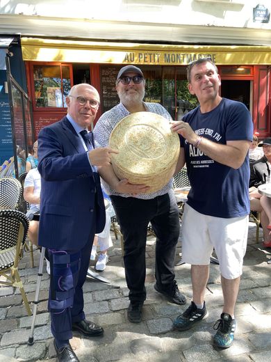 Thierry Champion, Franck de Bona et Benjamin Riot réunis autour d'une bonne cause.