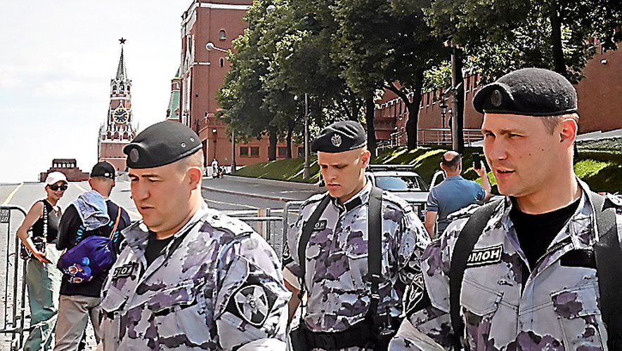 Mesures de sécurité à Moscou, où la place Rouge reste interdite.