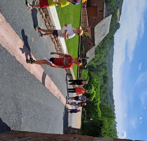 Un jeu de piste pour découvrir le village de Sébrazac apprécié des participants.