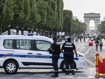 Utilisation, dangerosité, légalité… les mortiers d'artifice, ces « armes »  au cœur des émeutes - Le Parisien