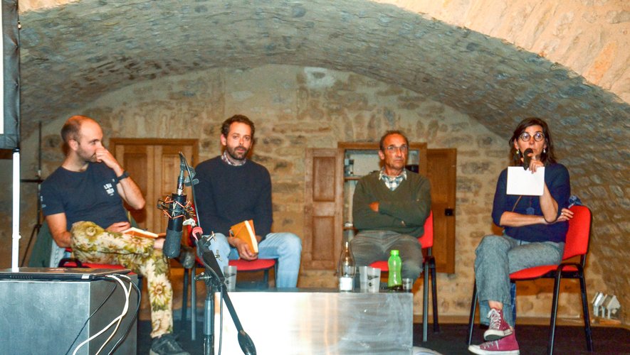 Saint Christophe Fallon.  A great success for the 100th edition of “The Thursday Question” Saint Christophe Fallon.  A great success for the 100th edition of “The Thursday Question”