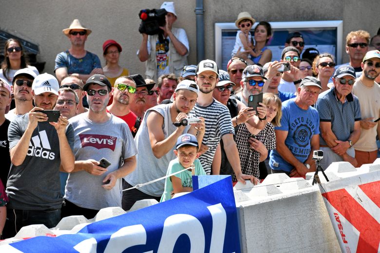Les spectateurs toujours aussi nombreux sur la spéciale de Moyrazès.