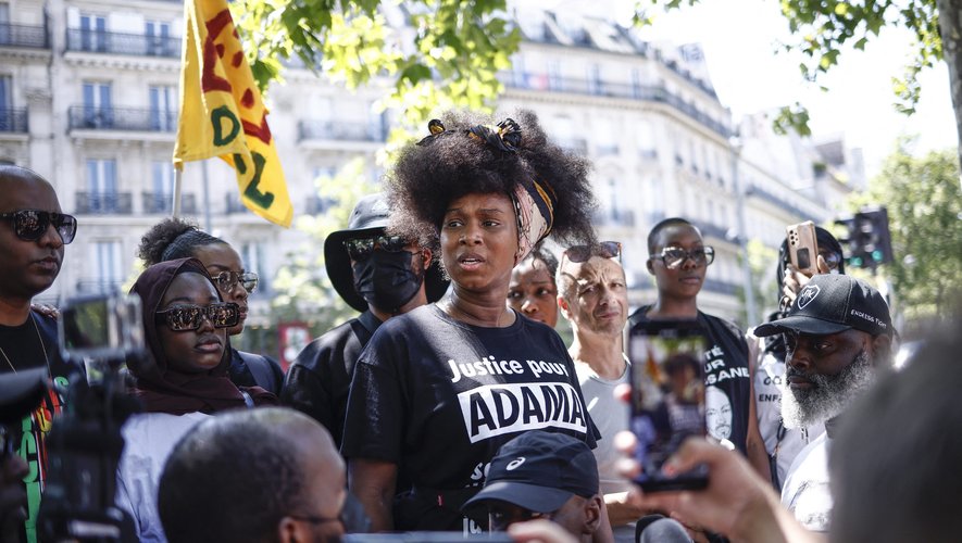 La famille d'Adama Traoré a tenu à faire partie de la manifestation, même si cette dernière était interdite par la préfecture.