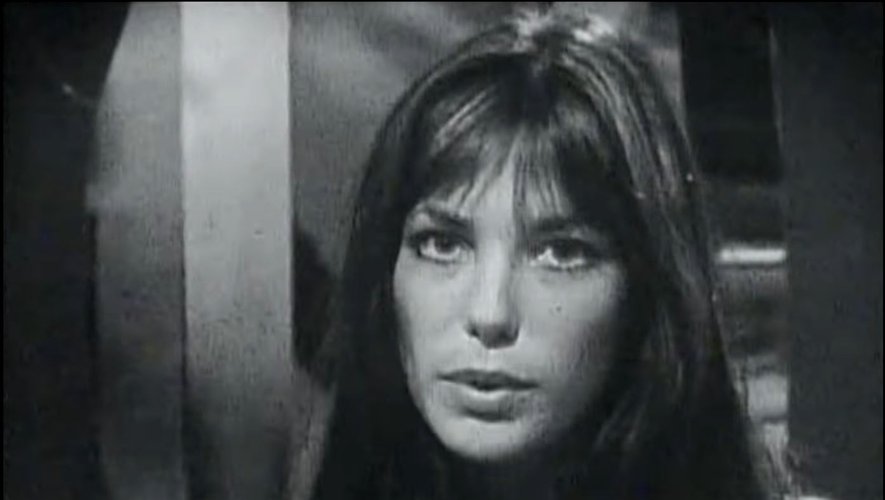 Jane Birkin, chantant "Jane B.", en 1972.