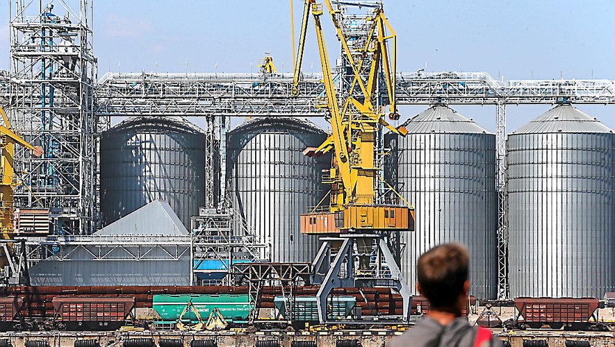 Des silos à grain du port d’Odessa, par lequel le blé ukrainien pouvait jusqu’alors transiter.