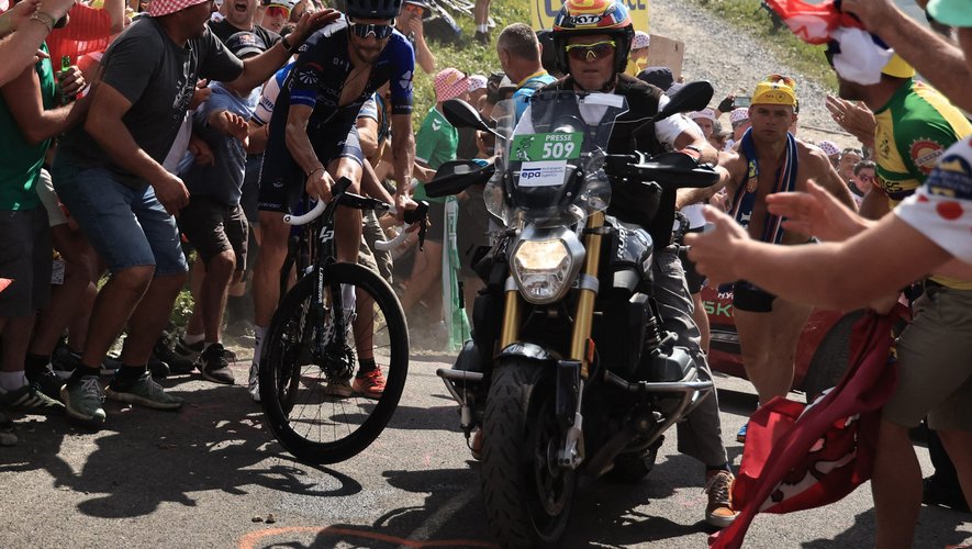 De nombreux sujets enflamment le Tour de France 2023. Y compris les débats sur les motos et les spectateurs.