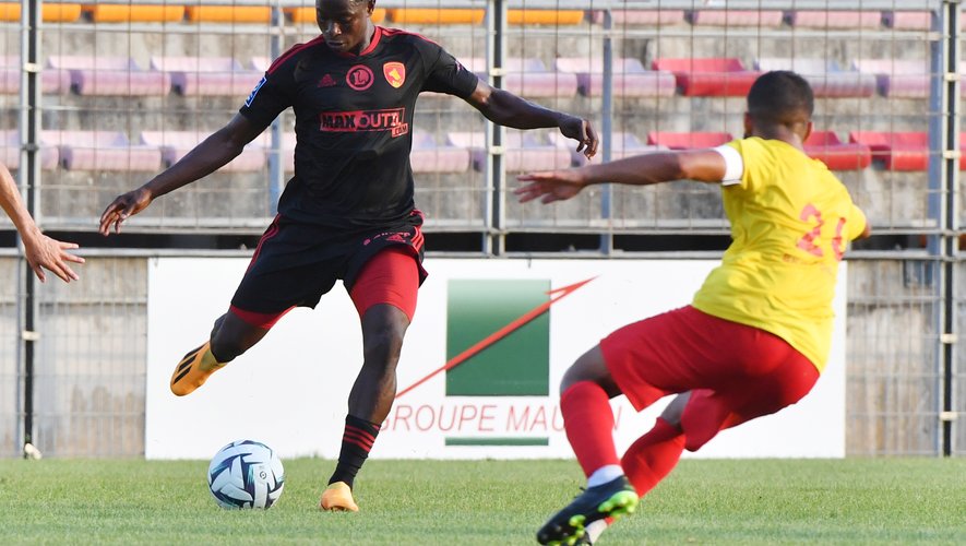 Lors du deuxième match amical du Raf, mercredi à Martigues, Ahmad Ngouyamsa a joué au sein de l’équipe de la deuxième mi-temps.