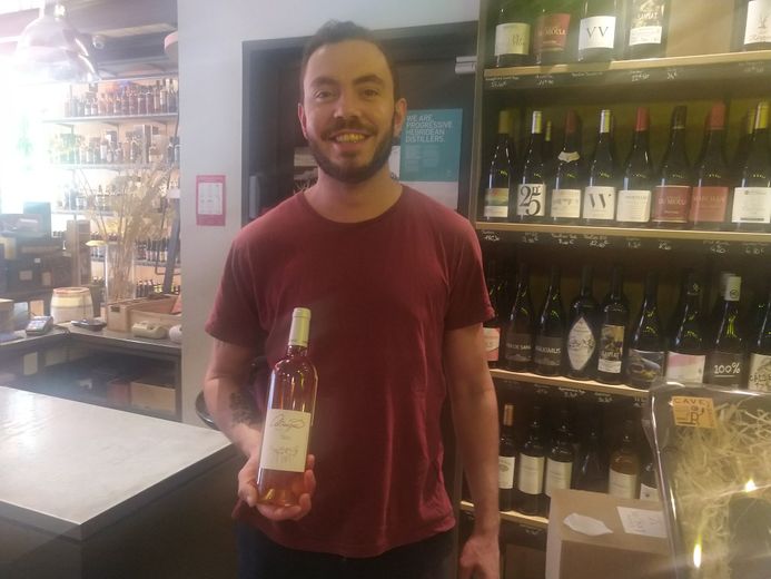 L’enseigne Cave Ruthène, rue Combarel à Rodez, livre selon elle le meilleur vin pour accompagner le roquefort.
