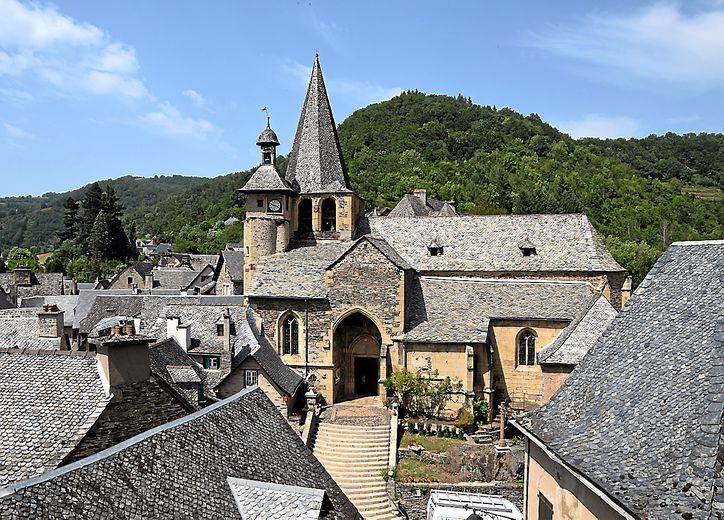 L'église gothique.