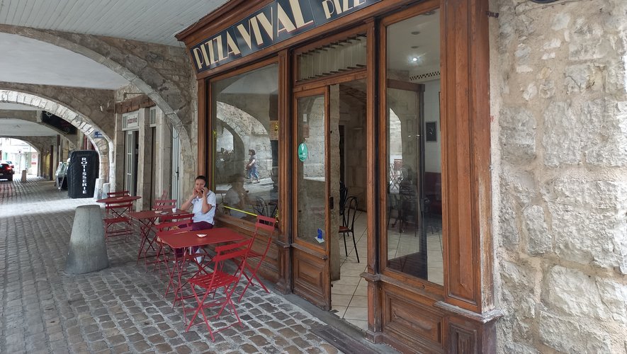 La pizzeria, qui offre un lieu de rencontre aux habitants, va-t-elle rester à Villefranche ?