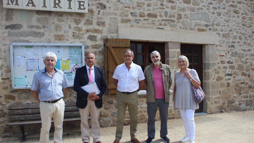 Les élus de Monteils ont réservé le meilleur accueil à Christophe Burbaud lors de sa visite.