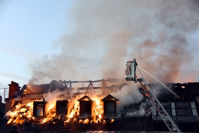 Un long travail s'engage pour les pompiers.