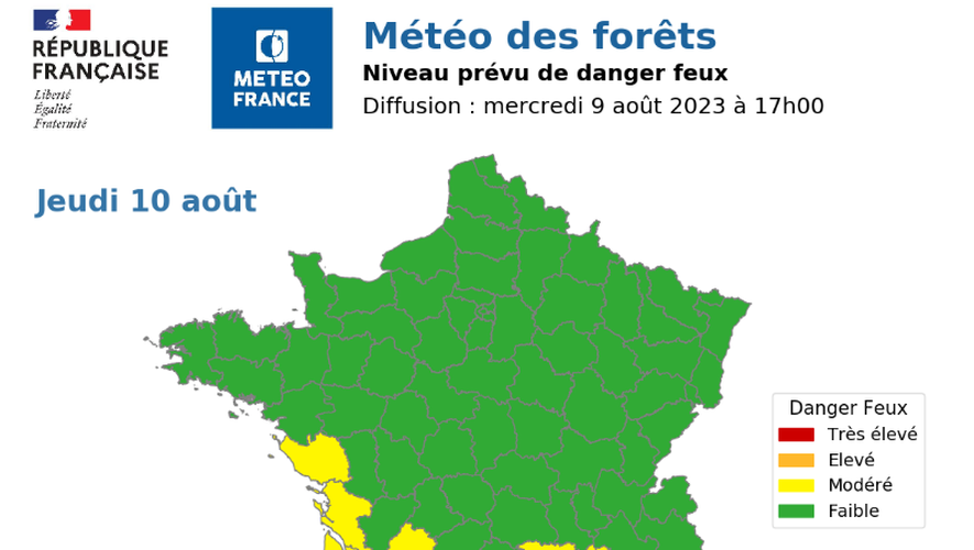 Les départements avec un danger de feux de forêts "modéré" et "élevé".