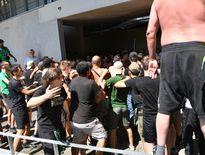 Des supporters stéphanois ont été les auteurs d'affrontements violents ce samedi au stade Paul-Lignon.