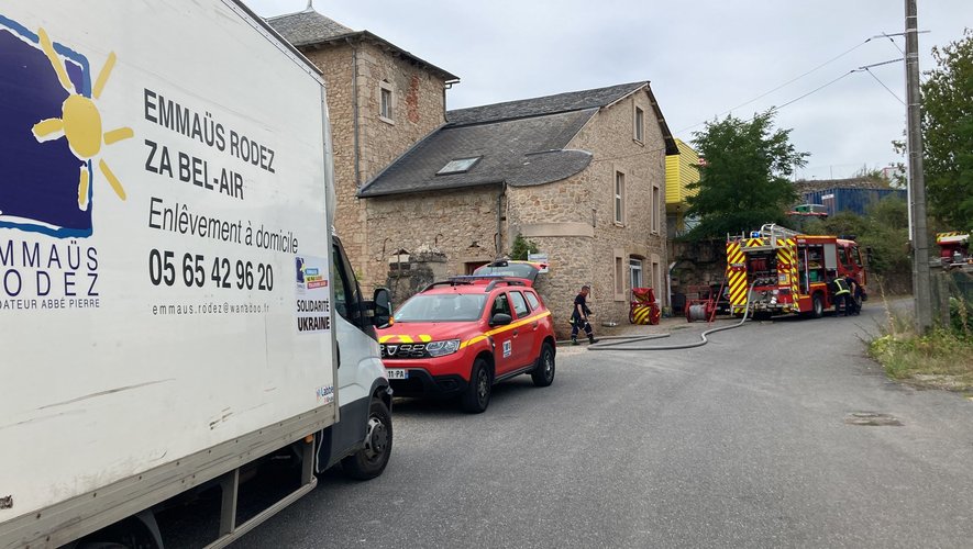 18 pompiers ont lutté contre un incendie, à Rodez, ce mercredi 16 août 2023.