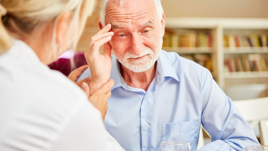Maladie d’Alzheimer : des chercheurs parviennent à "inverser" les symptômes