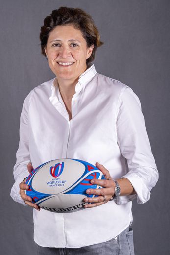 Florence At a été sélectionnée pour la coupe du monde de rugby en France ! Elle oeuvrera à domicile, sur le site de Toulouse, au Stadium.