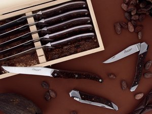 Trois couteaux Laguiole d'exception mis aux enchères pour les 70 ans du  taureau 