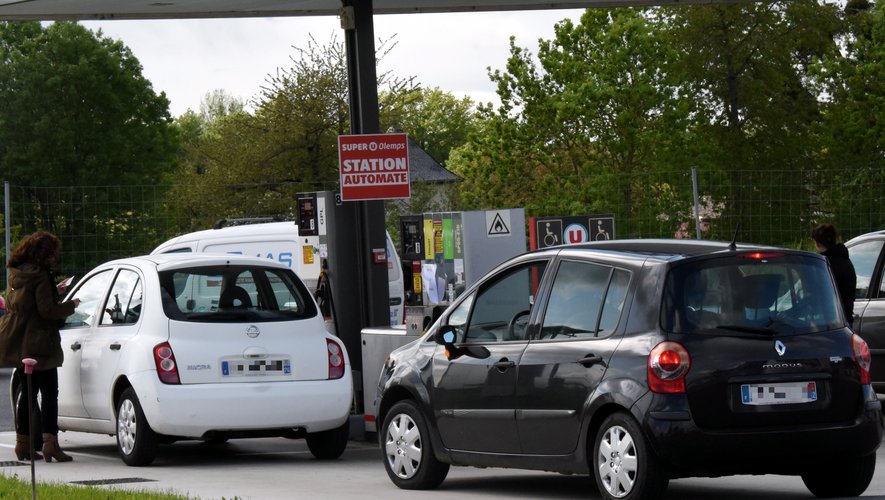 TotalEnergies plafonne pour l'instant ses prix à 1,99 euro le litre jusqu'à la fin de l'année.