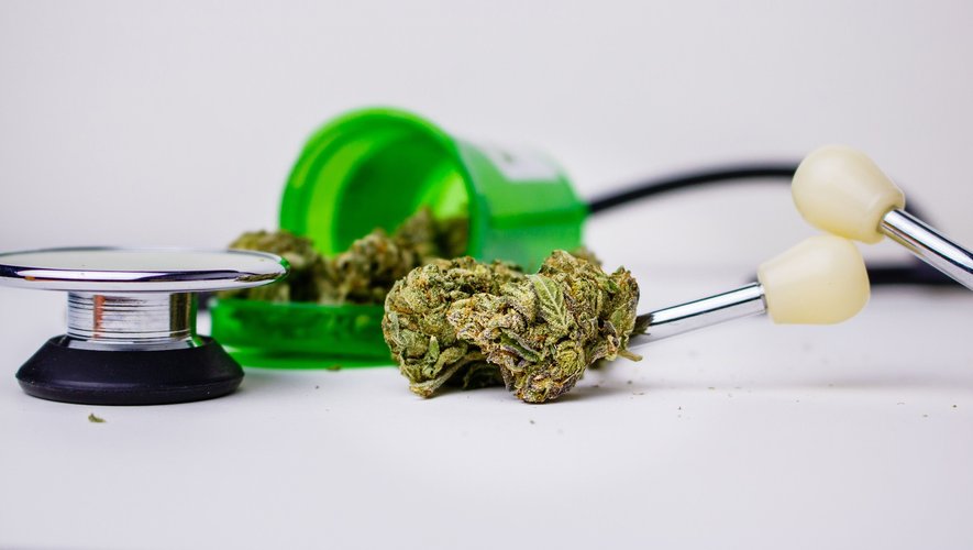 Le cannabis thérapeutique améliorerait la qualité de vie liée à la santé des patients atteints de certaines maladies chroniques, révèle une étude.