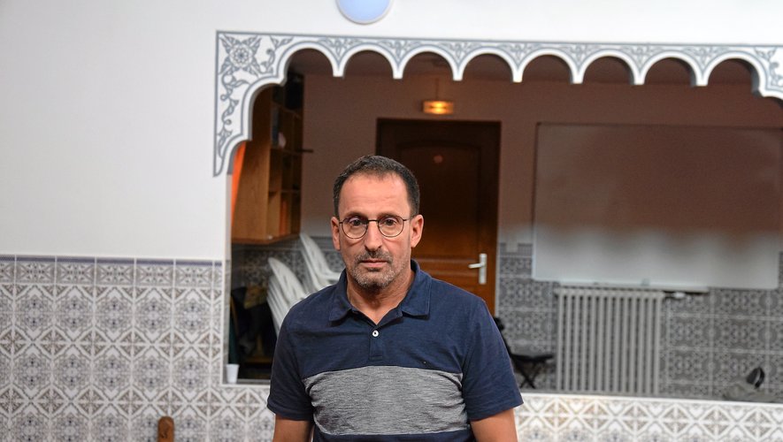 Mohamed Amachrouk et la mosquée de Rodez tiennent une permanence de 14 h à 22 h 30, destinée à recevoir des dons pour le Maroc.