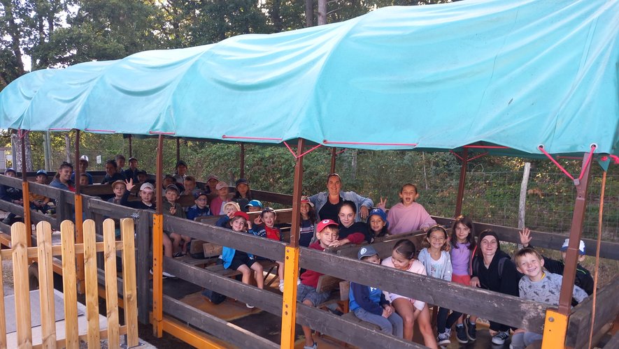 Les enfants de l’accueil et loisirs  en visite au parc animalier de Sant-Hubert
