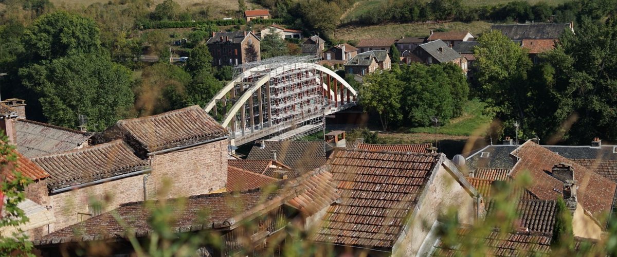 Aveyron : le désamiantage du pont de Saint-Izaire inquiète un collectif d'habitants