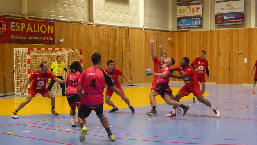 Trois rencontres de handball auront lieu au gymnase samedi après-midi.