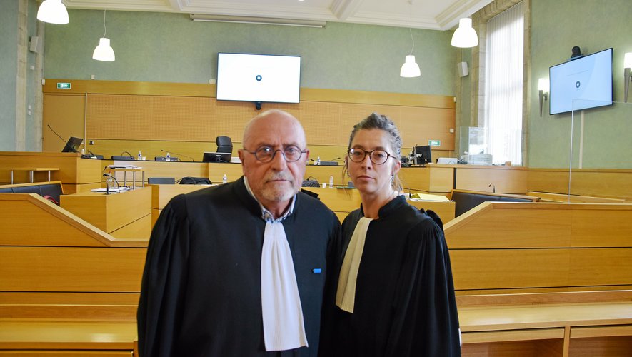 Me Hubert Aoust et Me Stéphanie Boutaric, avocats de la défense.