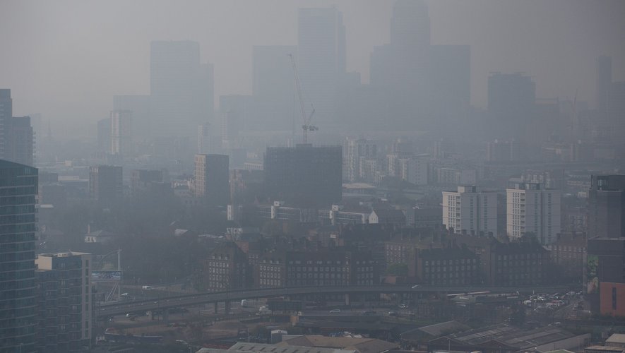 Quasiment la totalité des Européens respirent un air pollué : c’est la conclusion inquiétante d’une enquête publiée par le journal anglais The Guardian.