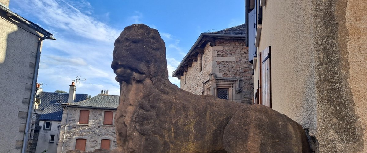Aveyron : même à 480 ans, le lion de Salles-Curan n’est pas mort, il est de retour !