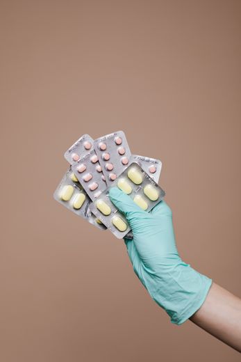 Vous pourrez obtenir certains antibiotiques sans passer par le médecin.