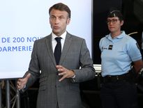 Emmanuel Macron a évoqué l'enjeu sécuritaire en France, mais pas que lors de son déplacement dans le Lot-et-Garonne.