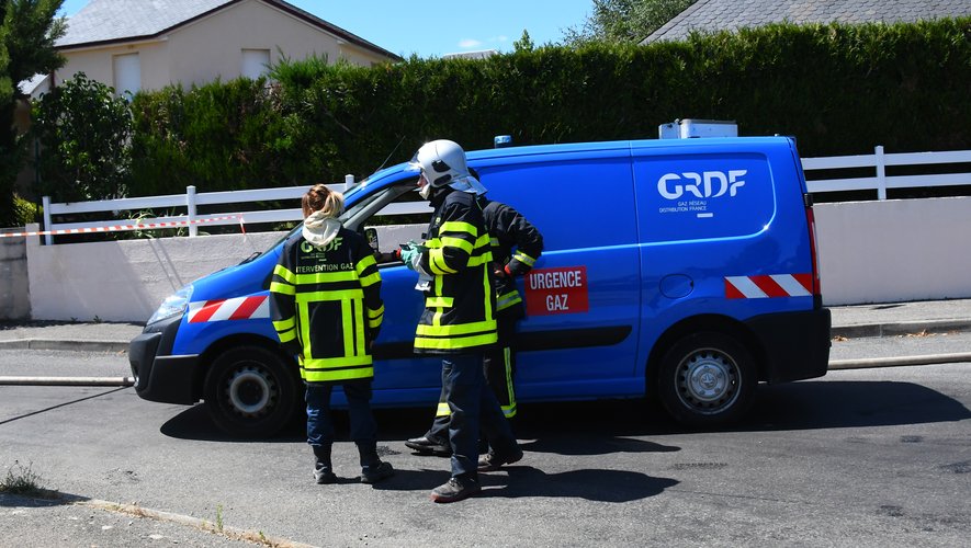 13 pompiers de Rodez et les équipes d'urgence sécurité gaz sont rapidement intervenus.